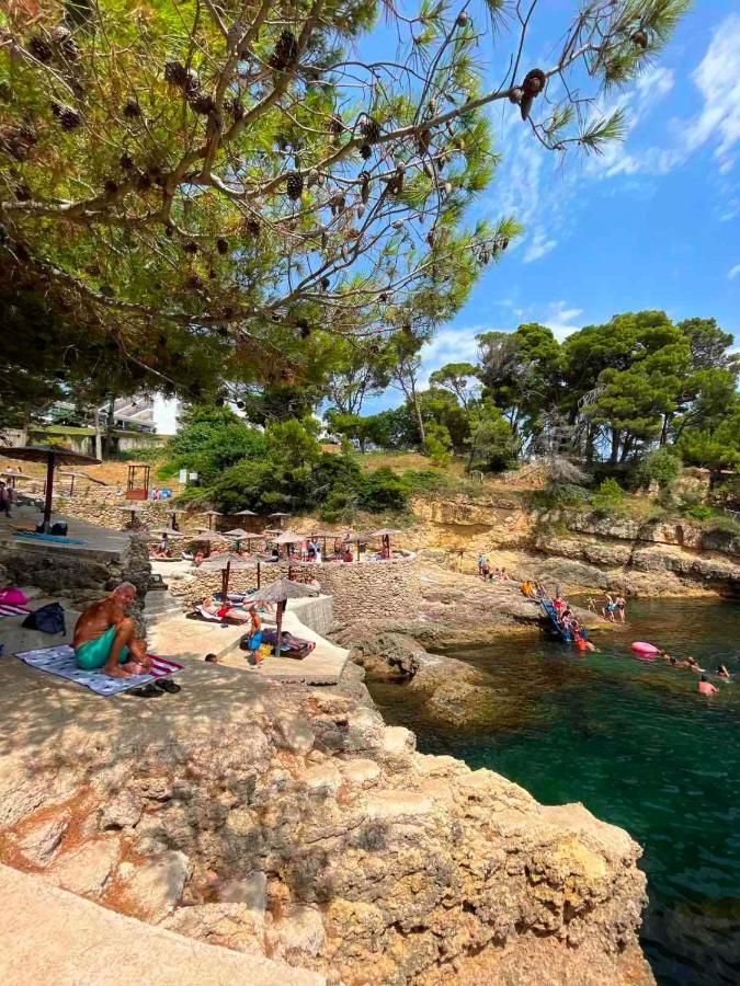 Corpus A - Hotel Albatros Ulcinj Buitenkant foto